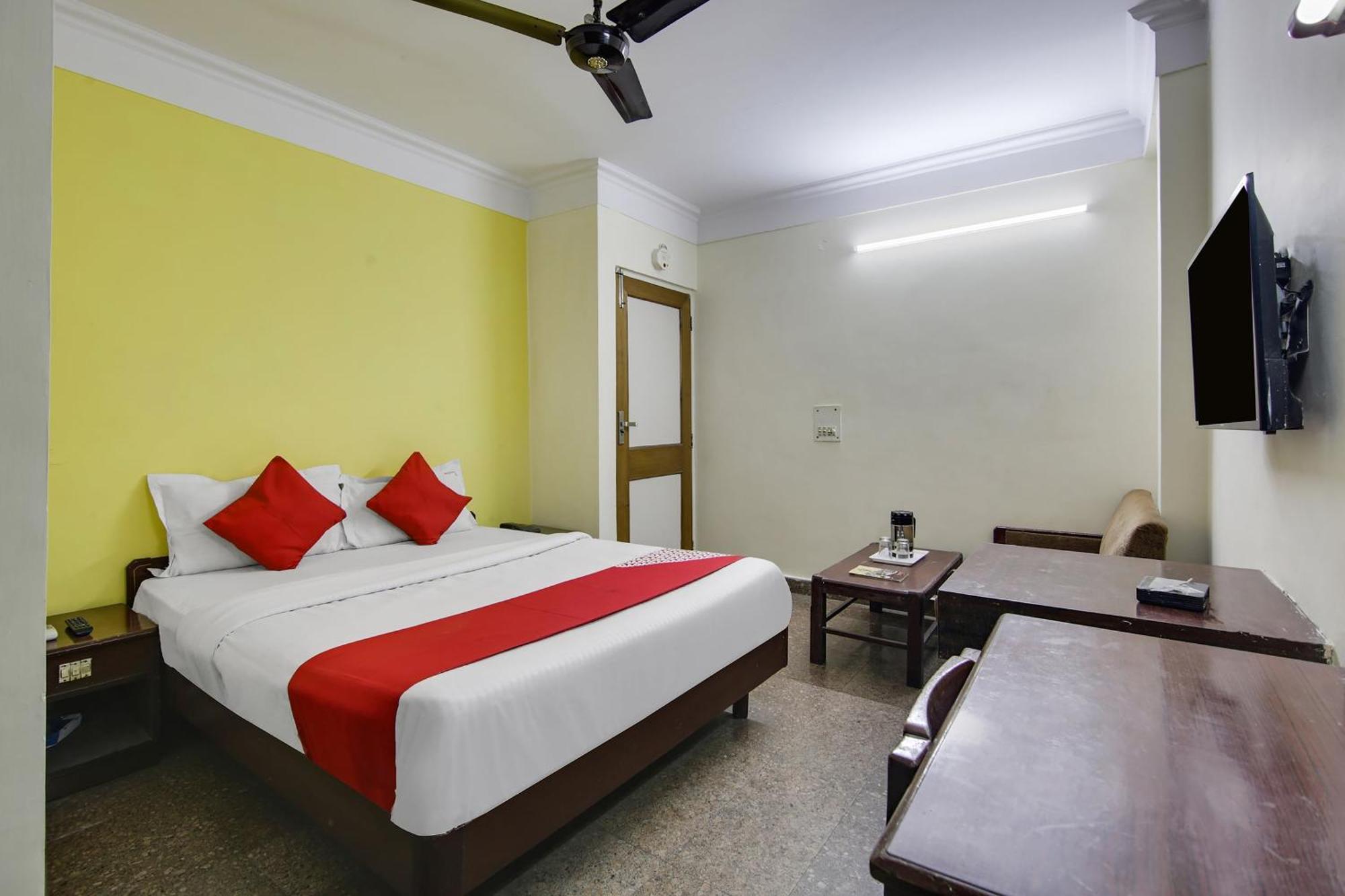 Hotel O Sunshine Palace Delhi  Bagian luar foto